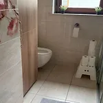 別荘 Home, 4 Bedrooms, Private Garden Debina (Ustka)