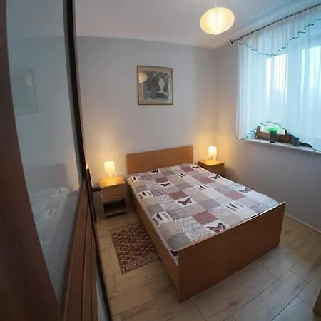 Home, 4 Bedrooms, Private Garden 別荘 Debina (Ustka)