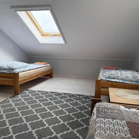 Home, 4 Bedrooms, Private Garden 別荘 Debina (Ustka)